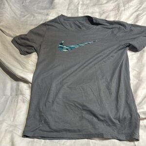 Nike Gray Men's T-Shirt